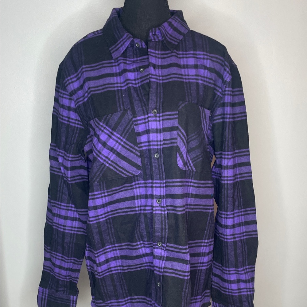 New with tags. Fresh Purple and Black Plaid women’s 22Fresh Shirt Jacket